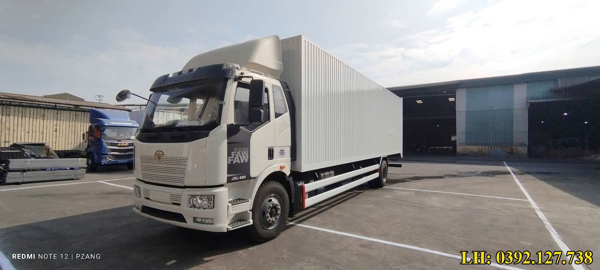 xe tải FAW 8 tấn thùng kín