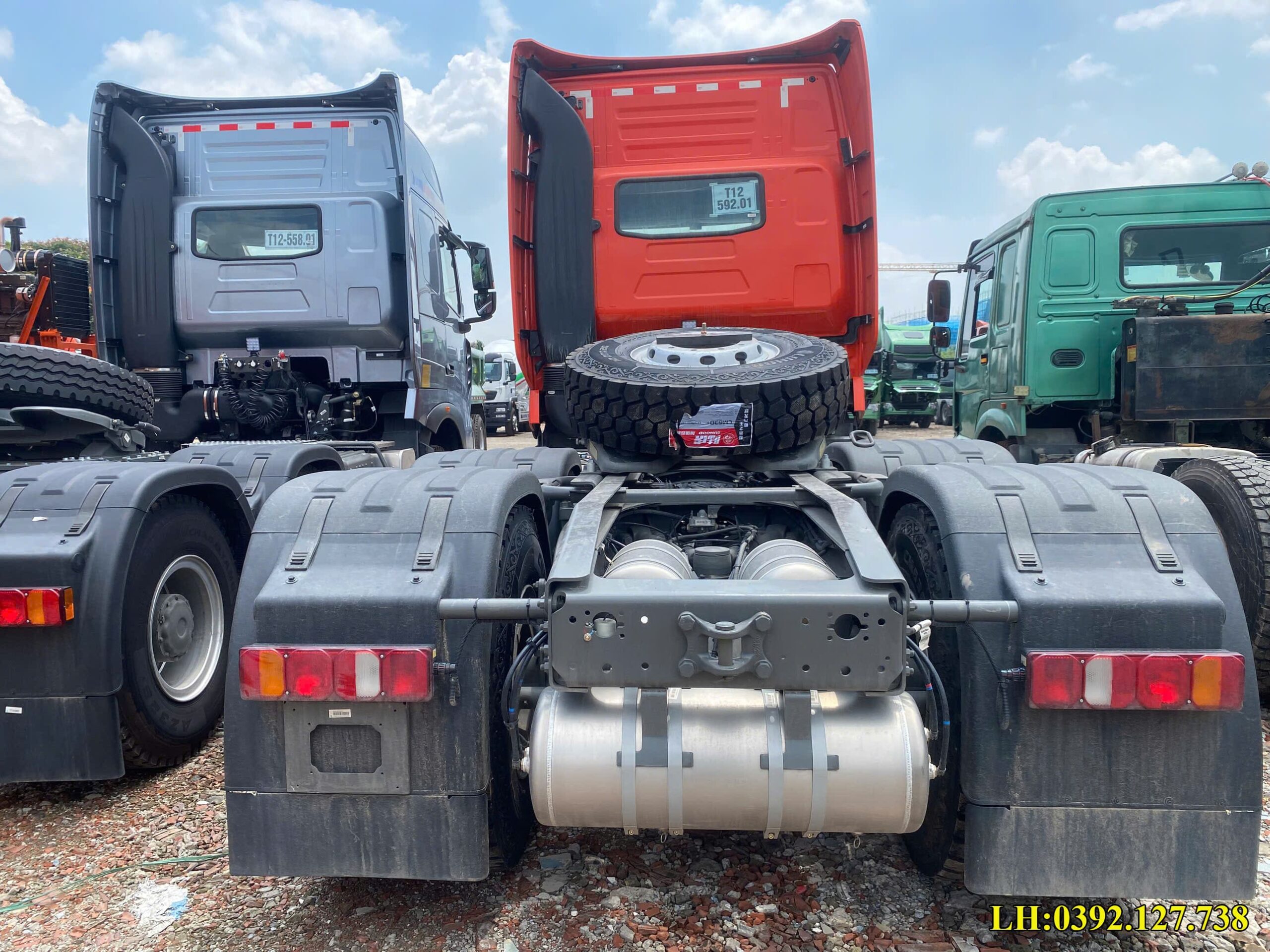 Giá đầu kéo Howo Sitrak 440HP