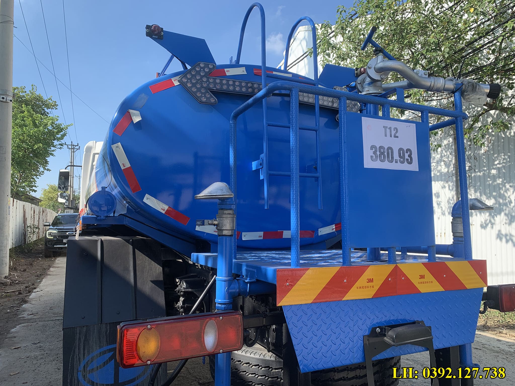 xe tưới cây 9 khối