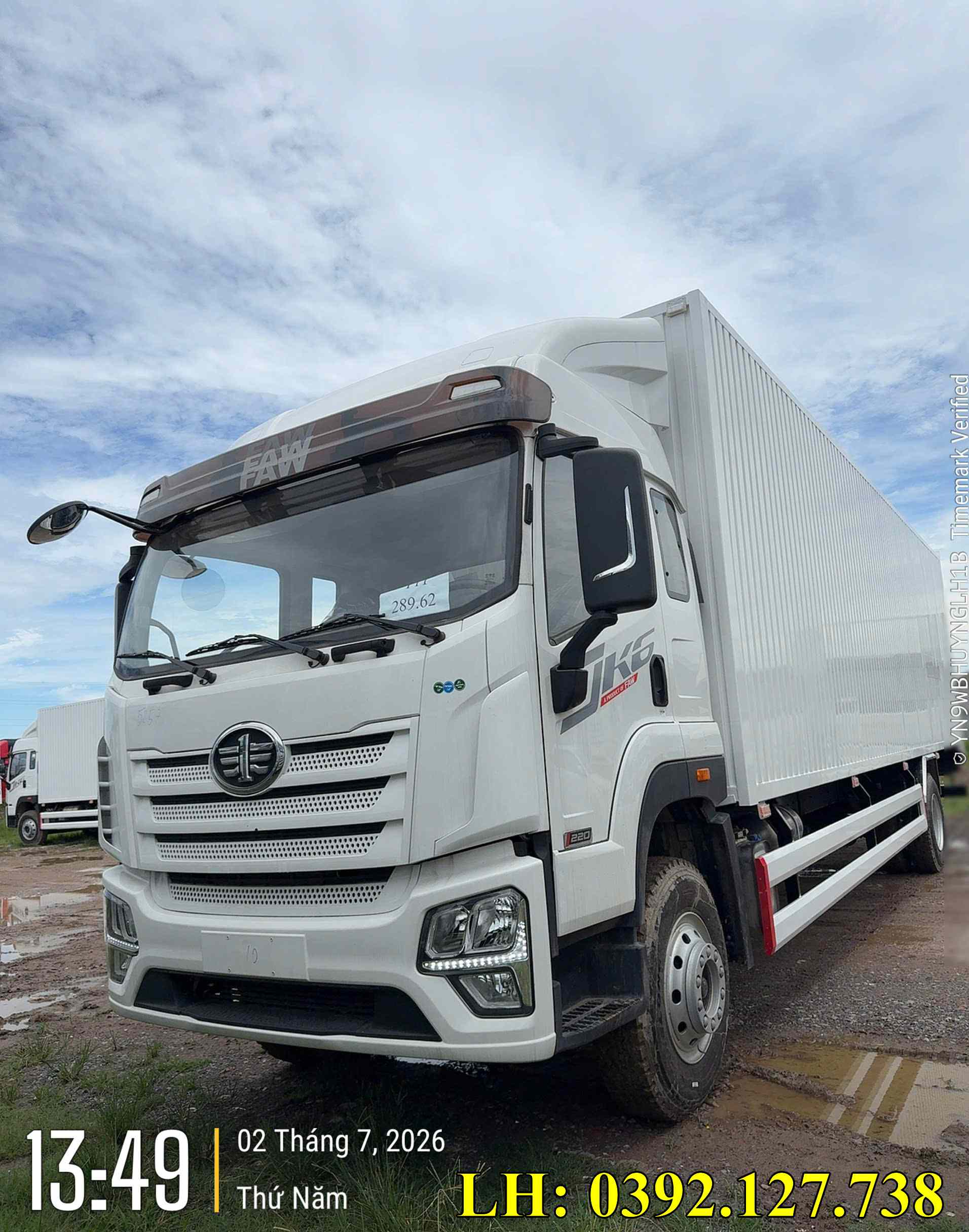 xe tải Faw JK6 8 tấn thùng kín